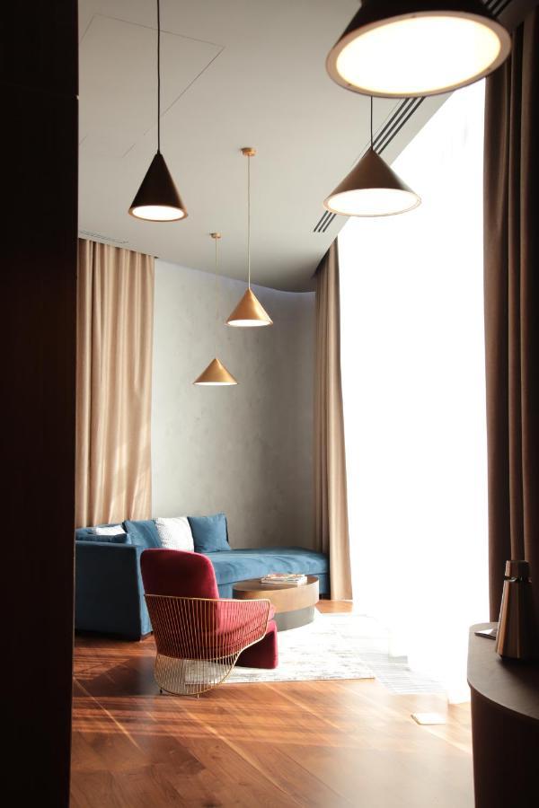 The Veil Hotel アスターナ エクステリア 写真 Pendants